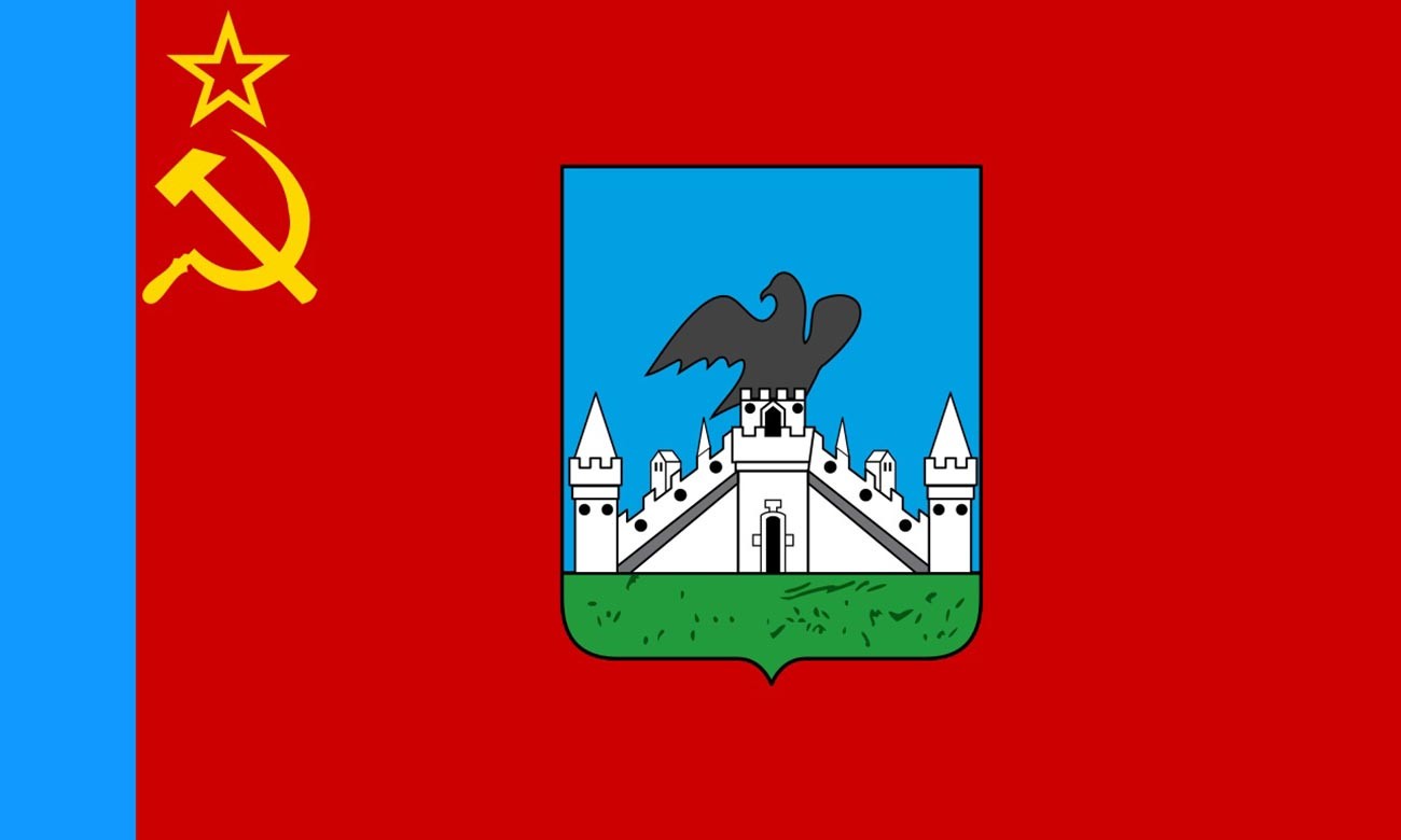 Где сейчас в мире используют как символы серп и молот