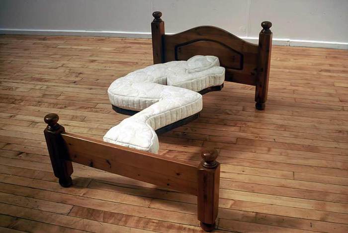 Экстраординарная кровать.