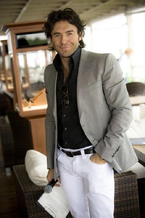 Андрей Малахов поддержал Владимира Путина (фото) Андрей Малахов поддержал Владимира Путина (фото)