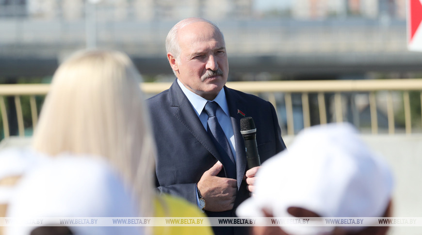 И эта помесь лести, наглости, алчности и шантажа от Лукашенко нам нужна?