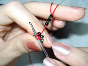 лариат из бисера жгут16