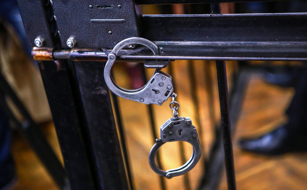 Полицейские Крыма задержали торговца наркотиками Полицейские Крыма задержали торговца наркотиками