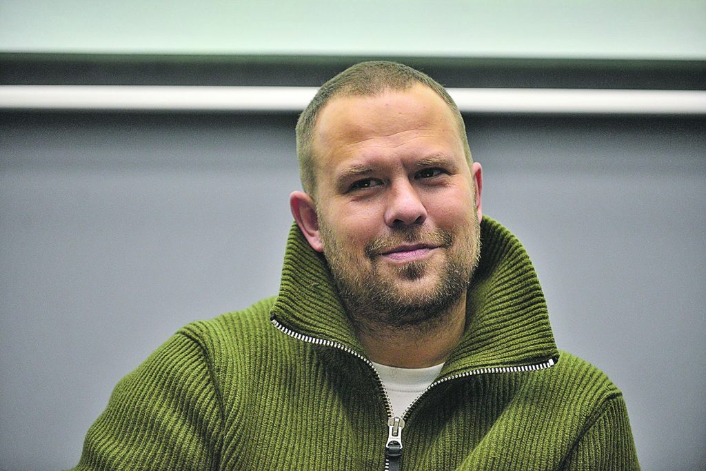 Мастер-класс Кирилл Плетнев провел в библиотеке для молодёжи / Фото: Александр Кочубей, «Восточный округ»