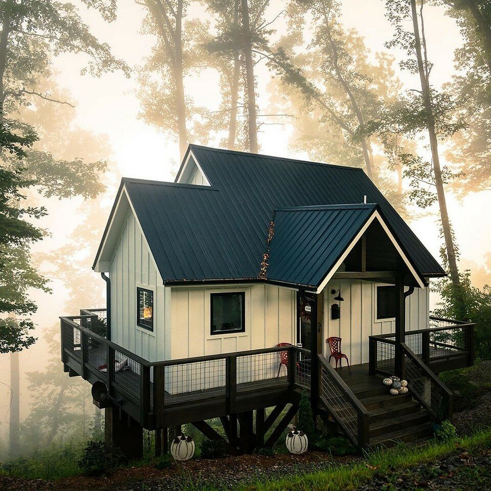    Соцсети компании Treehouses Of Serenity