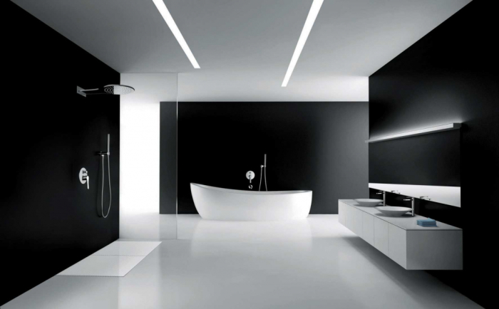 Ванная комната, выполненная в классической чёрно-белой гамме.