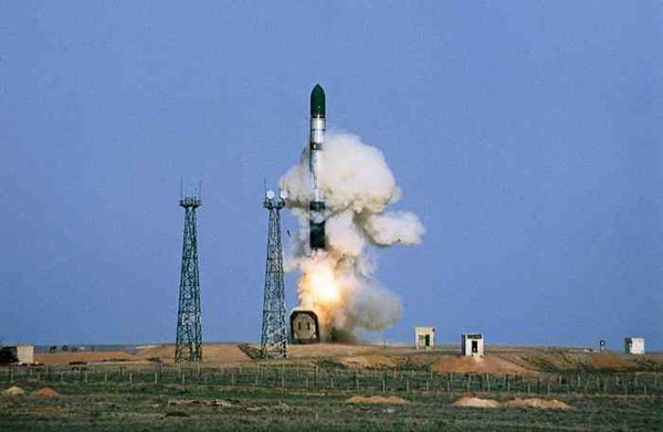 Секретный комплекс «Мозырь»: даже 10 ядерных боеголовок США не смогут уничтожить шахты с ракетами России Секретный комплекс «Мозырь»: даже 10 ядерных боеголовок США не смогут уничтожить шахты с ракетами России