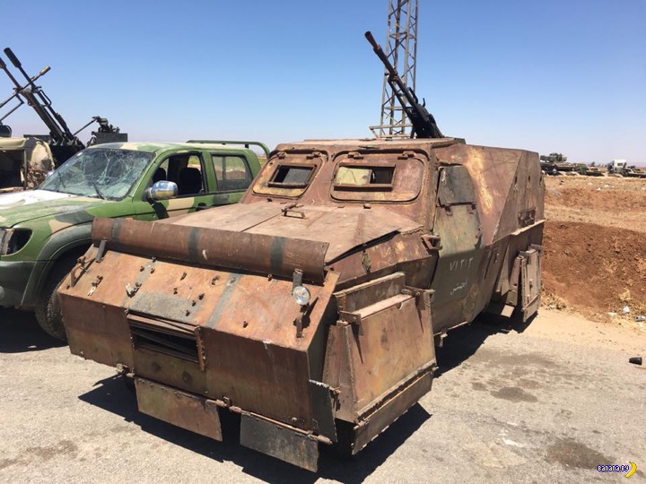 Заслуженный старичок БТР-152 Заслуженный старичок БТР-152