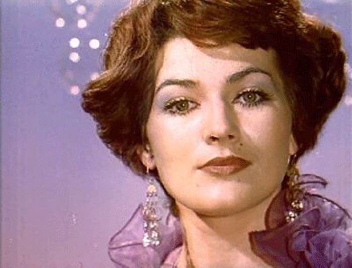 Милла Йовович — воплощение амбиций матери, которая была не слишком успешной актрисой СССР Милла Йовович — воплощение амбиций матери, которая была не слишком успешной актрисой СССР