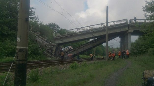 О разрушении моста в ЛНР