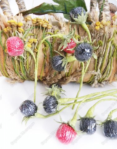 Мастер-класс Свит-дизайн День рождения День учителя Бумагопластика МК сумочки Лесная полянка Бумага гофрированная Жёлуди Клей Листья Материал природный Мешковина Проволока Пряжа фото 29