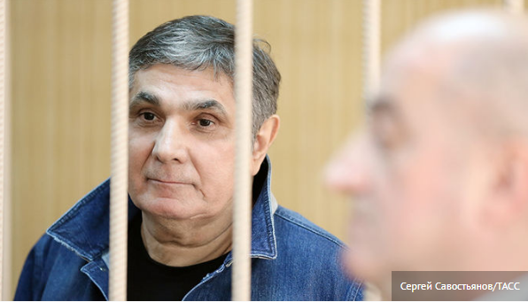 Гособвинение назвало Шакро Молодого лидером криминального мира России Гособвинение назвало Шакро Молодого лидером криминального мира России