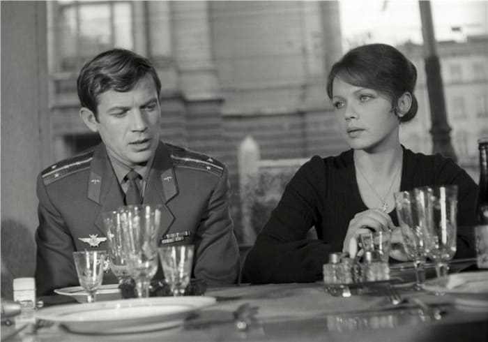 Кадр из фильма *Потому что люблю!*, 1974 | Фото: kino-teatr.ru Кадр из фильма *Потому что люблю!*, 1974 | Фото: kino-teatr.ru