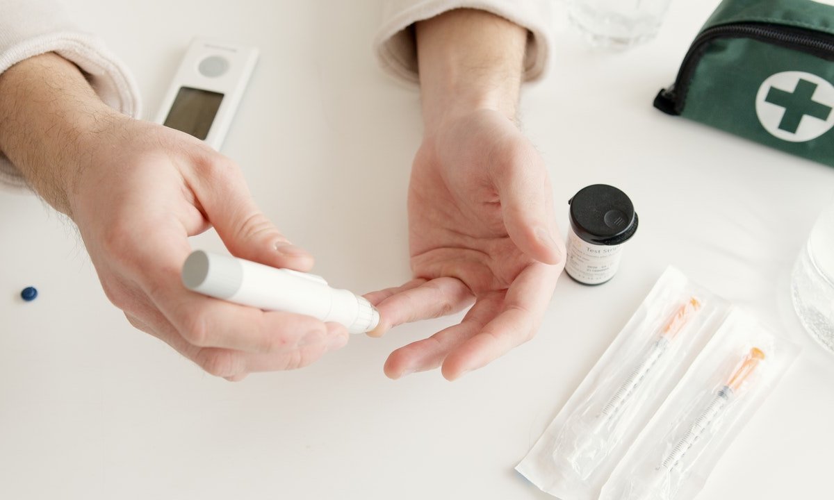 Симптомы диабета 2 типа: папилломы на коже могут быть сигналом высокого сахара