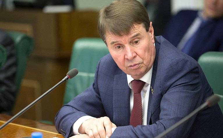 Цеков ответил Лебединскому, призвавшему РФ «поклониться» Украине Цеков ответил Лебединскому, призвавшему РФ «поклониться» Украине