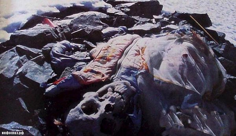 everestcemetery06 everestcemetery06 Кладбище на Эвересте