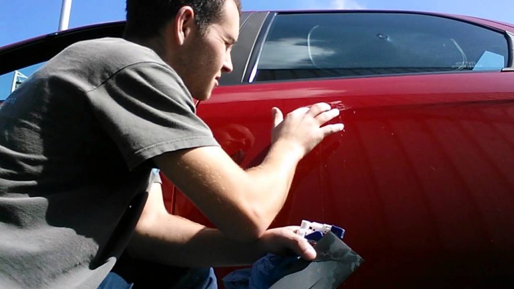 Как самому убрать царапины с авто? Как самому убрать царапины с авто?