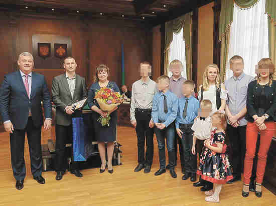 Позорище: матери девятерых, выигравшей конкурс Позорище: матери девятерых, выигравшей конкурс