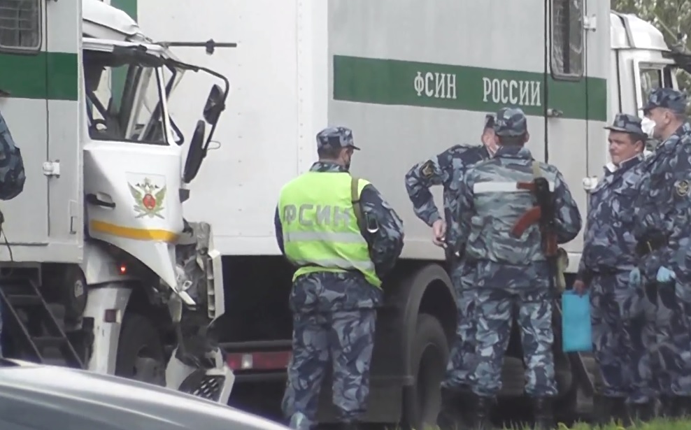 Полицейское оцепление потребовалось после ДТП на Пятницком шоссе