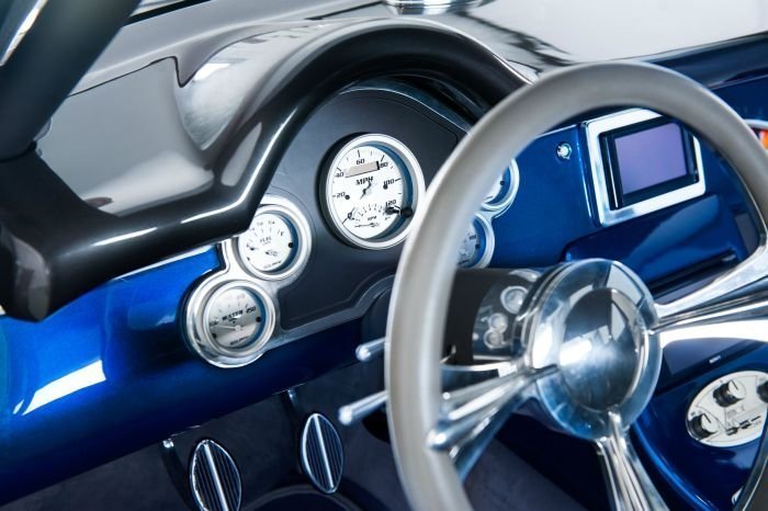 Вторая жизнь старого автомобиля Вторая жизнь старого автомобиля авто, автомобиль, ремонт