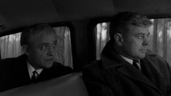 Кадр из фильма "Мертвый сезон" (1980) // Фото: simkl.ru