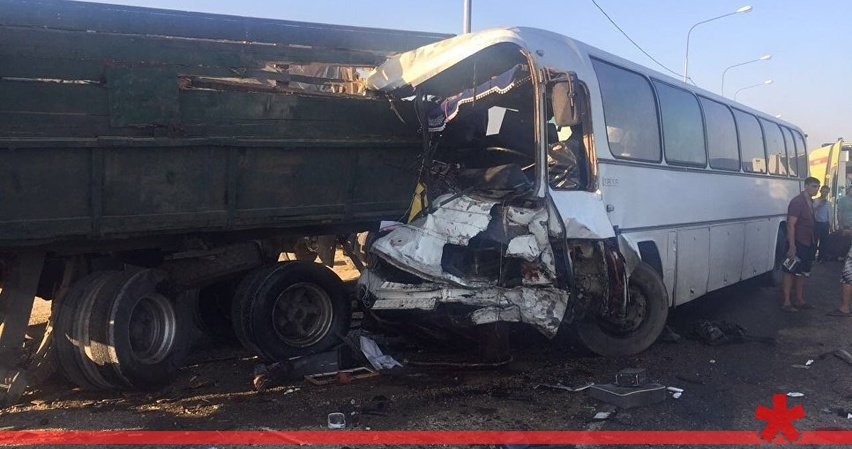 Автобус с детьми из Крыма попал в ДТП на Кубани — погибли четыре человека Автобус с детьми из Крыма попал в ДТП на Кубани — погибли четыре человека