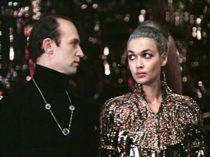 Кадр из *Сказки о звездном мальчике*, 1983 | Фото: eg.ru Кадр из *Сказки о звездном мальчике*, 1983 | Фото: eg.ru