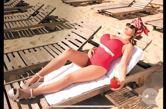 42-летняя Ирина Пегова выложила фото в купальнике и произвела фурор