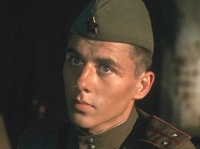 Игорь Петренко в фильме *Звезда*, 2002 | Фото: kino-teatr.ru Игорь Петренко в фильме *Звезда*, 2002 | Фото: kino-teatr.ru