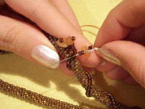 лариат из бисера мастер класс25