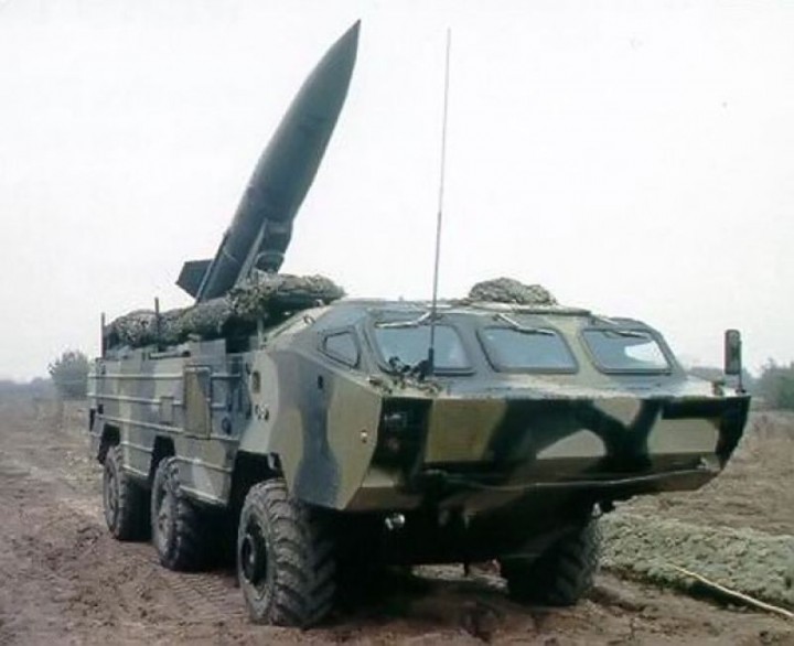 Луганские ополченцы заявили, что нашли фрагменты баллистической ракеты