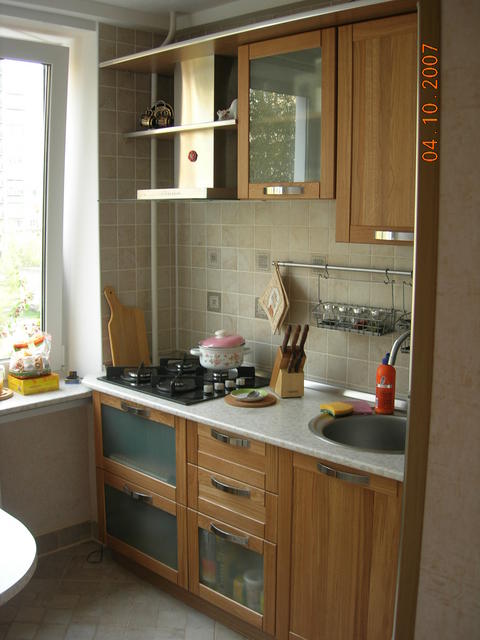 Маленькая Кухня С Холодильником Фото