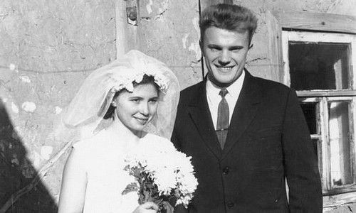 16. Свадьба Геннадия и Надежды Зюгановых в 1966 году 16. Свадьба Геннадия и Надежды Зюгановых в 1966 году СССР, свадьбы