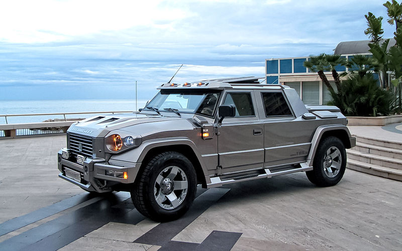 2009. Dartz Prombron Monaco 100 Edition (AS 1936) на базе Комбата Т98 построен по случаю столетия со дня выпуска первого Руссо-Балта на заводе в Риге. Латвийская компания Dartz Motorz высказывала намерения возродить марку, хотя не имела прав на использование бренда. Работоспособный концепт тем не менее был представлен на выставке в Монако, а годом позже продан за 1,6 млн долларов.