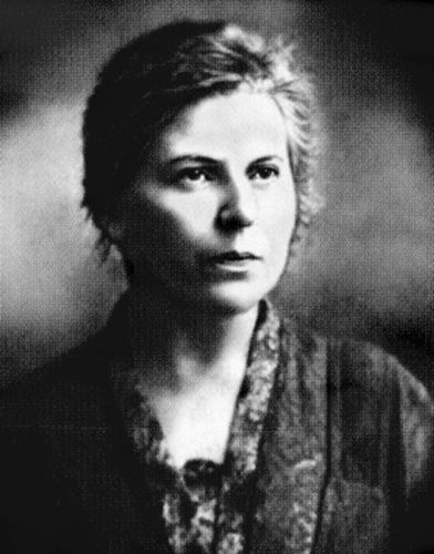 Трагедия семьи Сталина. Что стало с детьми и женами вождя Трагедия семьи Сталина. Что стало с детьми и женами вождя