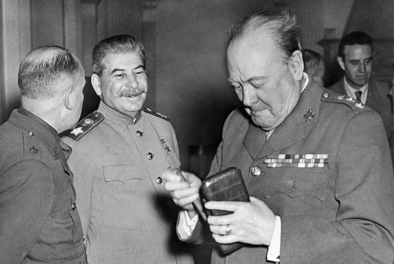 Сэр Уинстон Черчилль: 27 цитат, чтобы не быть тряпкой!