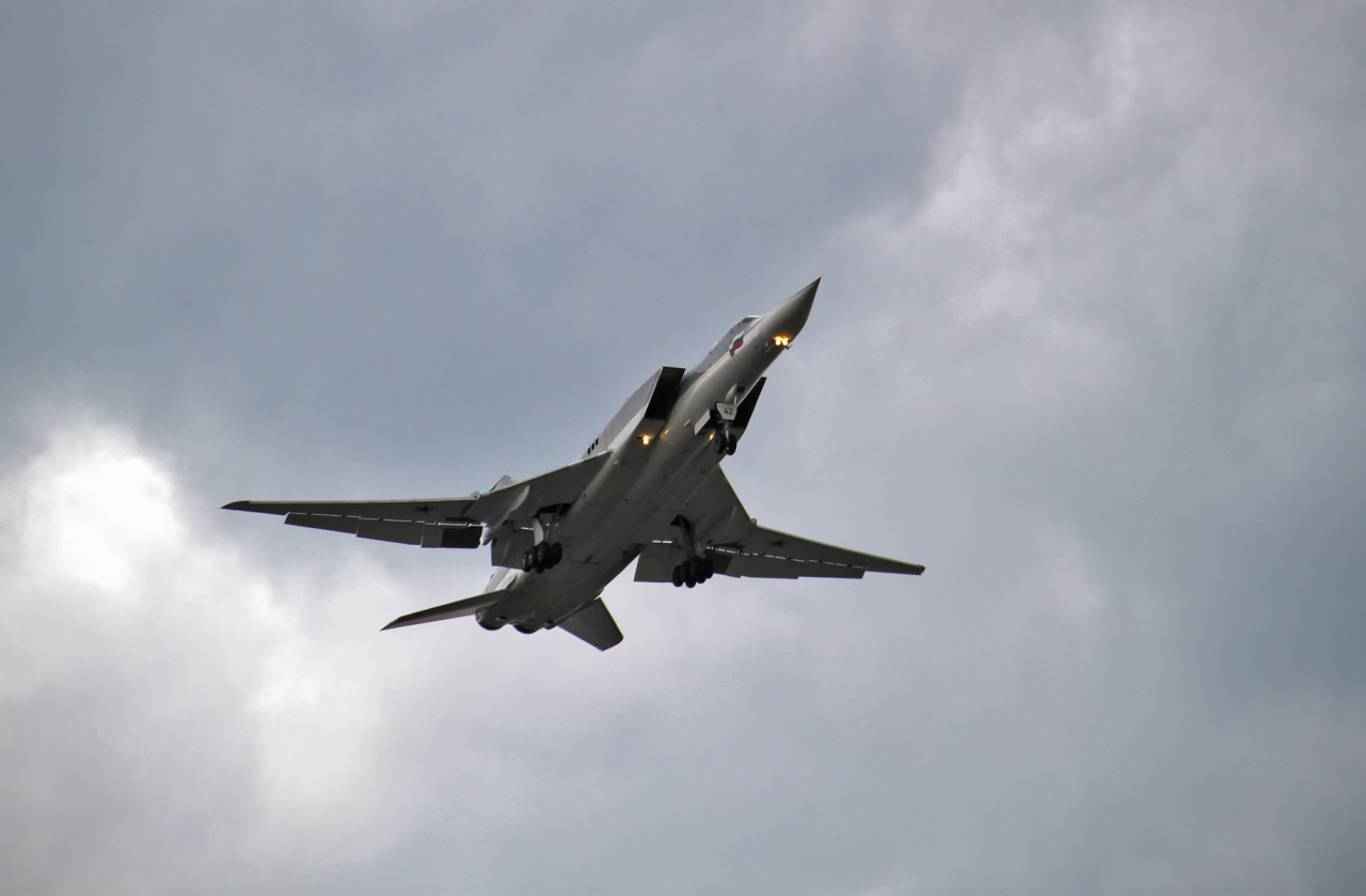 Три российских самолёта заставляют паниковать США Три российских самолёта заставляют паниковать США