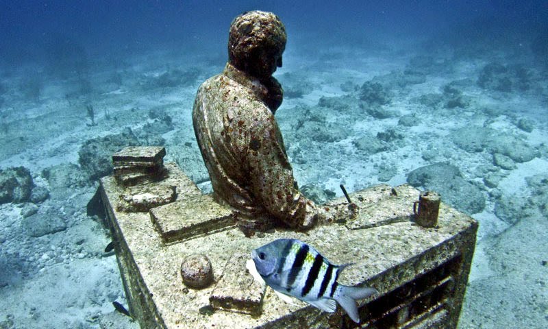 Музей подводных скульптур в Канкуне