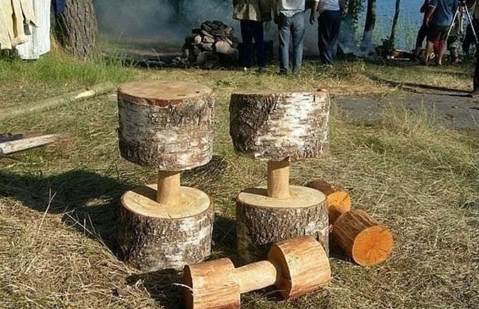 Некоторые плевать хотели на заморские тренажеры Некоторые плевать хотели на заморские тренажеры кризис, прикол, экономия, юмор