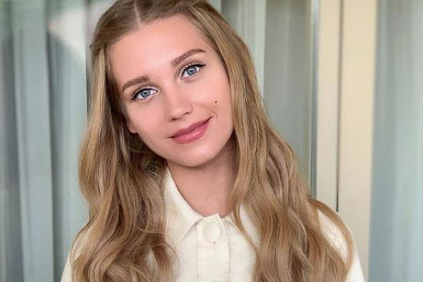 «Я фотографировала себя голой на телефон»: Асмус