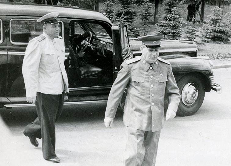 ЗИС-115 и И. Сталин. Фото 1950 года ЗИС-115 и И. Сталин. Фото 1950 года авто, восстановление, зил, зис, зис-115, олдтаймер, реставрация, сталин