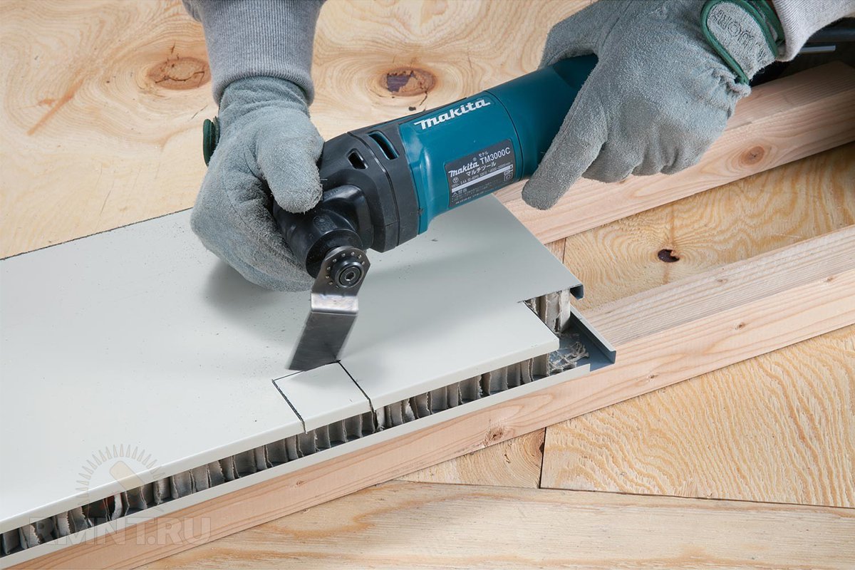 Makita TM3000C