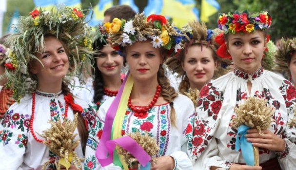 ПОЧЕМУ УКРАИНЦЫ И РУССКИЕ НЕ ПОХОЖИ ДРУГ НА ДРУГА: ВЗГЛЯД ИЗ США И КАНАДЫ ПОЧЕМУ УКРАИНЦЫ И РУССКИЕ НЕ ПОХОЖИ ДРУГ НА ДРУГА: ВЗГЛЯД ИЗ США И КАНАДЫ