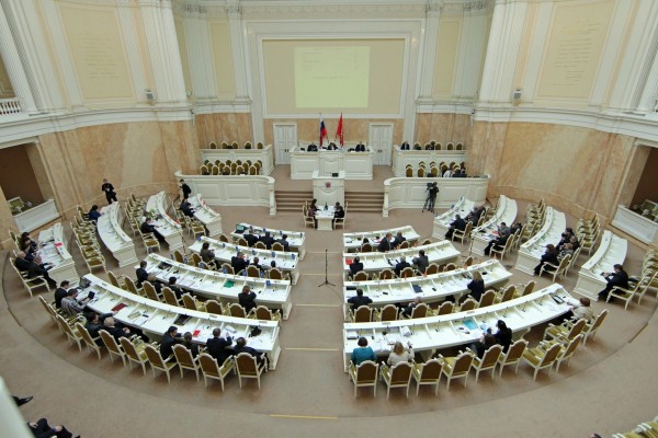 Петербургский парламент снова проигнорировал тему Исаакия
