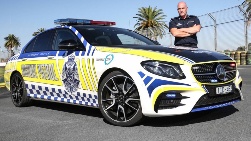 Австралийская полиция получила «горячий» Mercedes-AMG E 43