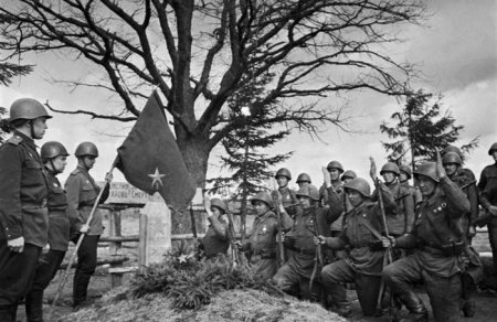 Редкие снимки Великой Отечественной войны (38 фото) Редкие снимки Великой Отечественной войны (38 фото)