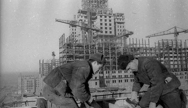 Послевоенная жизнь в СССР Послевоенная жизнь в СССР