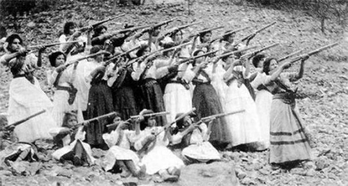 женщины, восстания