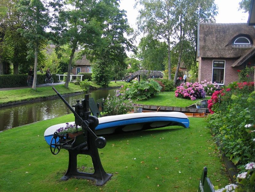 Giethoorn17 Гитхорн: деревня, где нет дорог