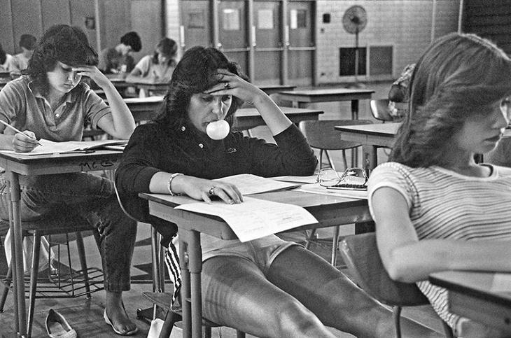 Уникальные фотографии молодежи 70-х годов, сделанные учителем средней школы