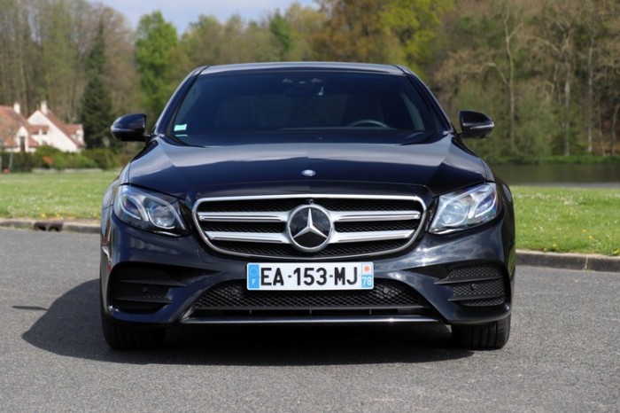 Традиционно, Mercedes-Benz E-Class – один из лучших седанов бизнес-класса. | Фото: autoevolution.com. Традиционно, Mercedes-Benz E-Class – один из лучших седанов бизнес-класса. | Фото: autoevolution.com.